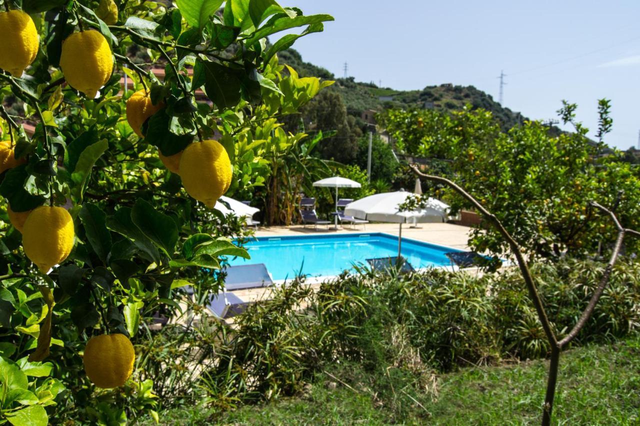Residence Villa Mare Taormina Letojanni Exterior foto