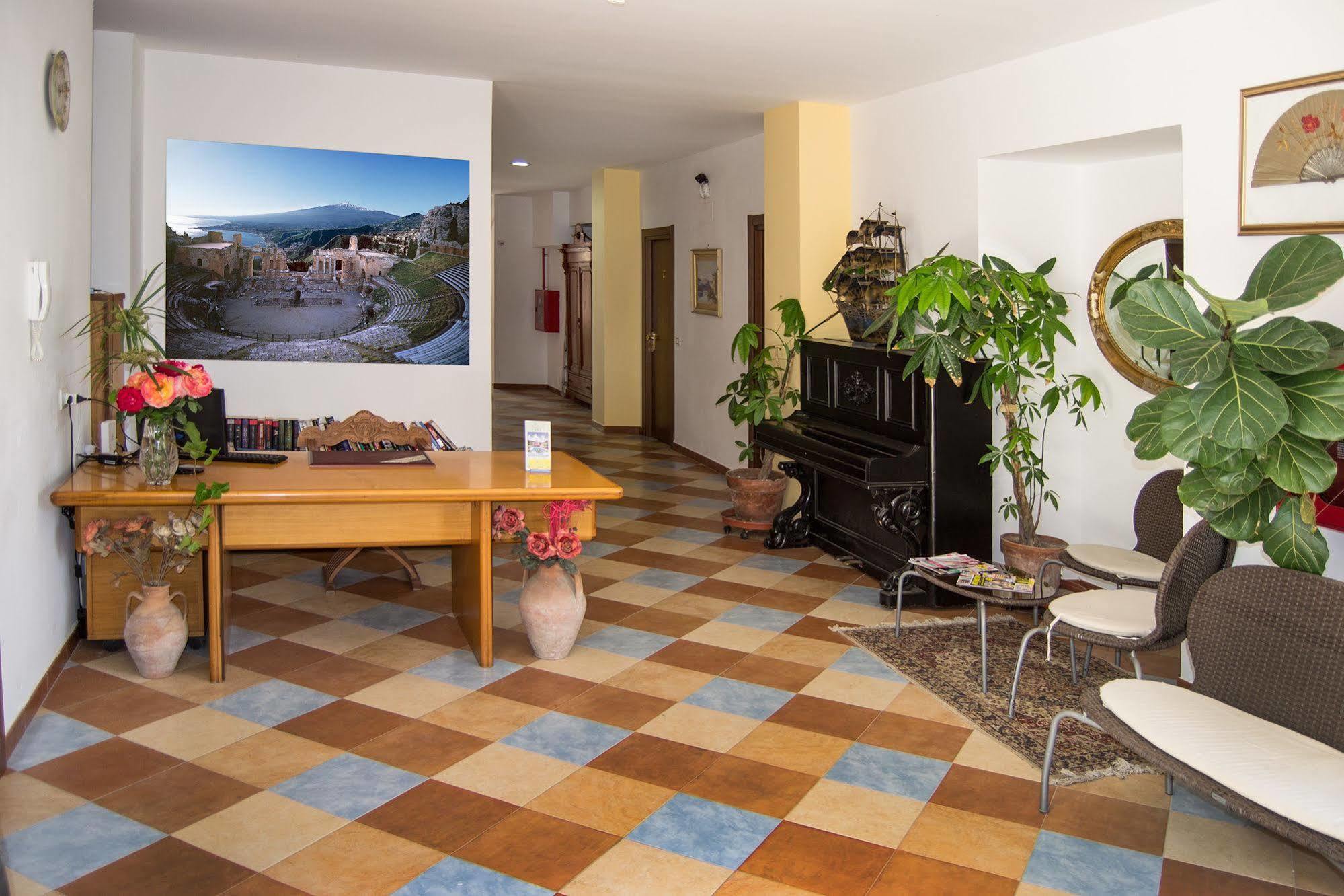 Residence Villa Mare Taormina Letojanni Exterior foto